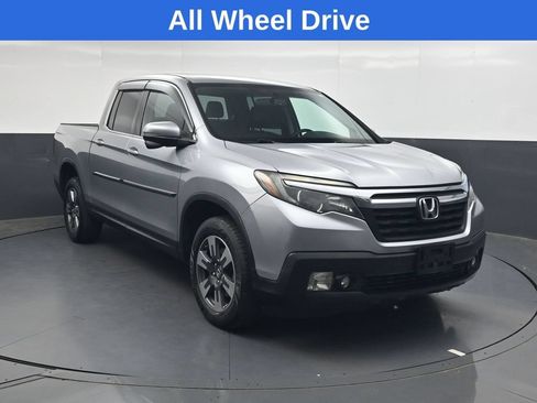 Used 2018 Honda Ridgeline RTL-T image 2