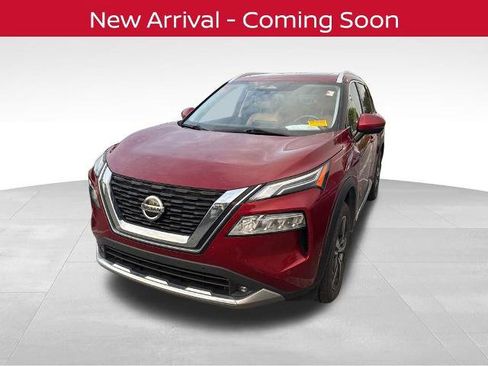 Certified 2021 Nissan Rogue Platinum FWD image 2
