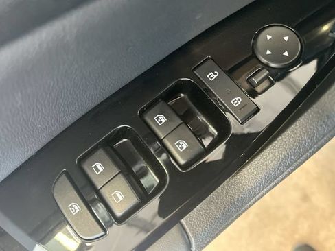 Certified 2023 Kia Sportage EX AWD/4WD image 17