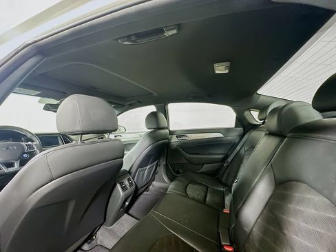 Used 2019 Hyundai Sonata Sport w/ Tech Package 03 FWD image 13