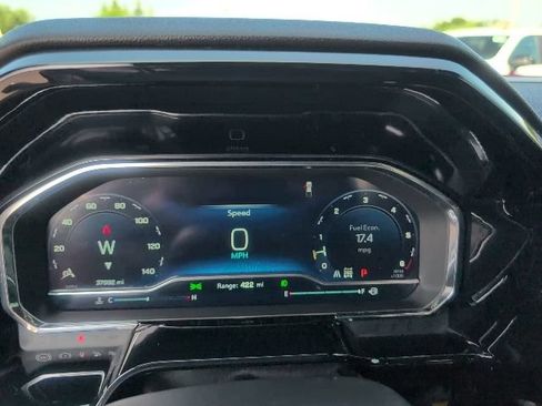 Used 2024 Chevrolet Silverado 1500 High Country w/ Technology Package AWD/4WD image 33
