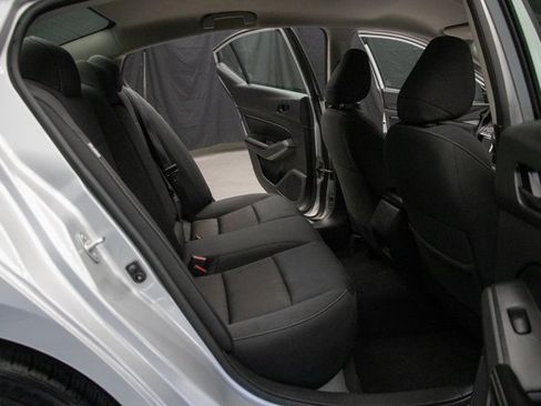 Used 2024 Nissan Altima 2.5 SV image 18