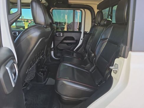 Used 2020 Jeep Gladiator Rubicon image 25