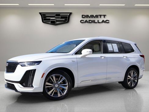 Used 2022 Cadillac XT6 Premium Luxury image 1