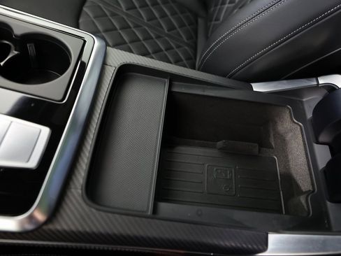 Used 2024 Audi SQ8 Prestige image 39