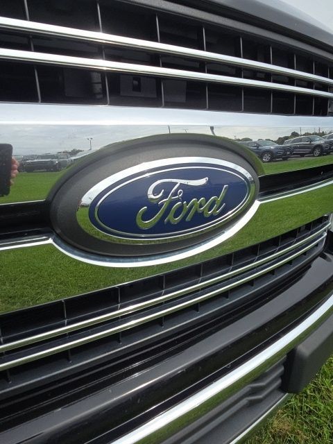 Used 2018 Ford F150 Lariat AWD/4WD image 27