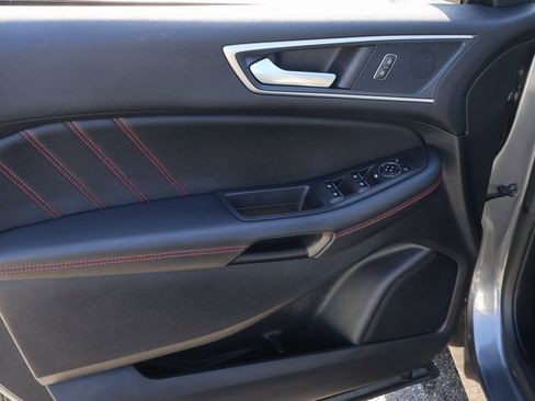 Used 2021 Ford Edge ST-Line image 10
