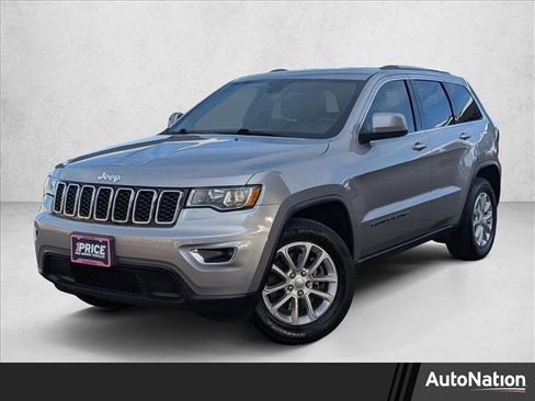 Used 2021 Jeep Grand Cherokee Laredo image 1