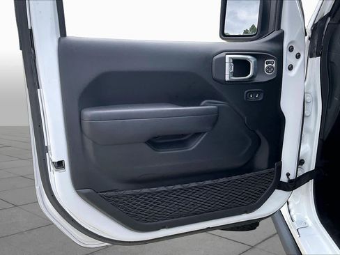 Used 2022 Jeep Wrangler Unlimited Sport AWD/4WD image 21