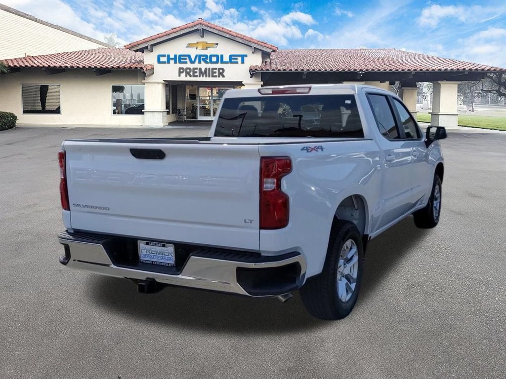 Used 2023 Chevrolet Silverado 1500 LT AWD/4WD image 8