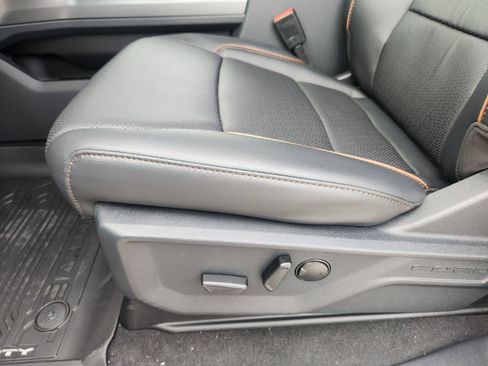 New 2026 Ford F250 Lariat w/ FX4 Off-Road Package AWD/4WD image 23