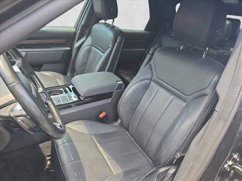 Used 2019 Land Rover Discovery HSE AWD/4WD image 15