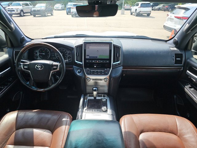 Used 2017 Toyota Land Cruiser AWD/4WD image 34