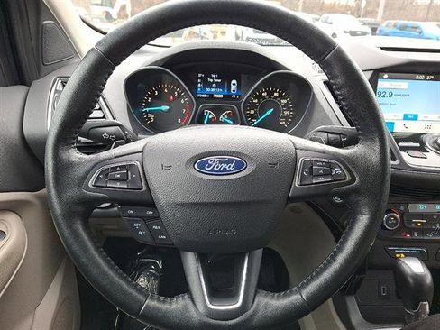 Certified 2017 Ford Escape Titanium AWD/4WD image 18