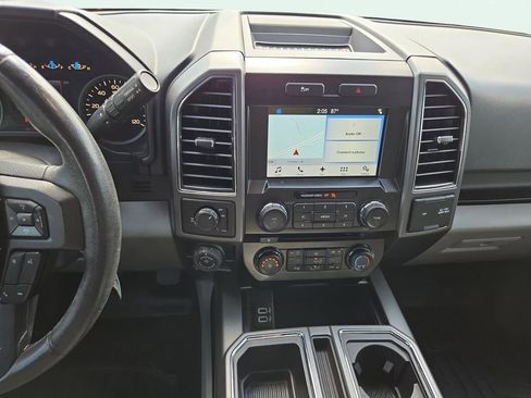 Used 2017 Ford F150 XLT w/ Equipment Group 302A Luxury image 23