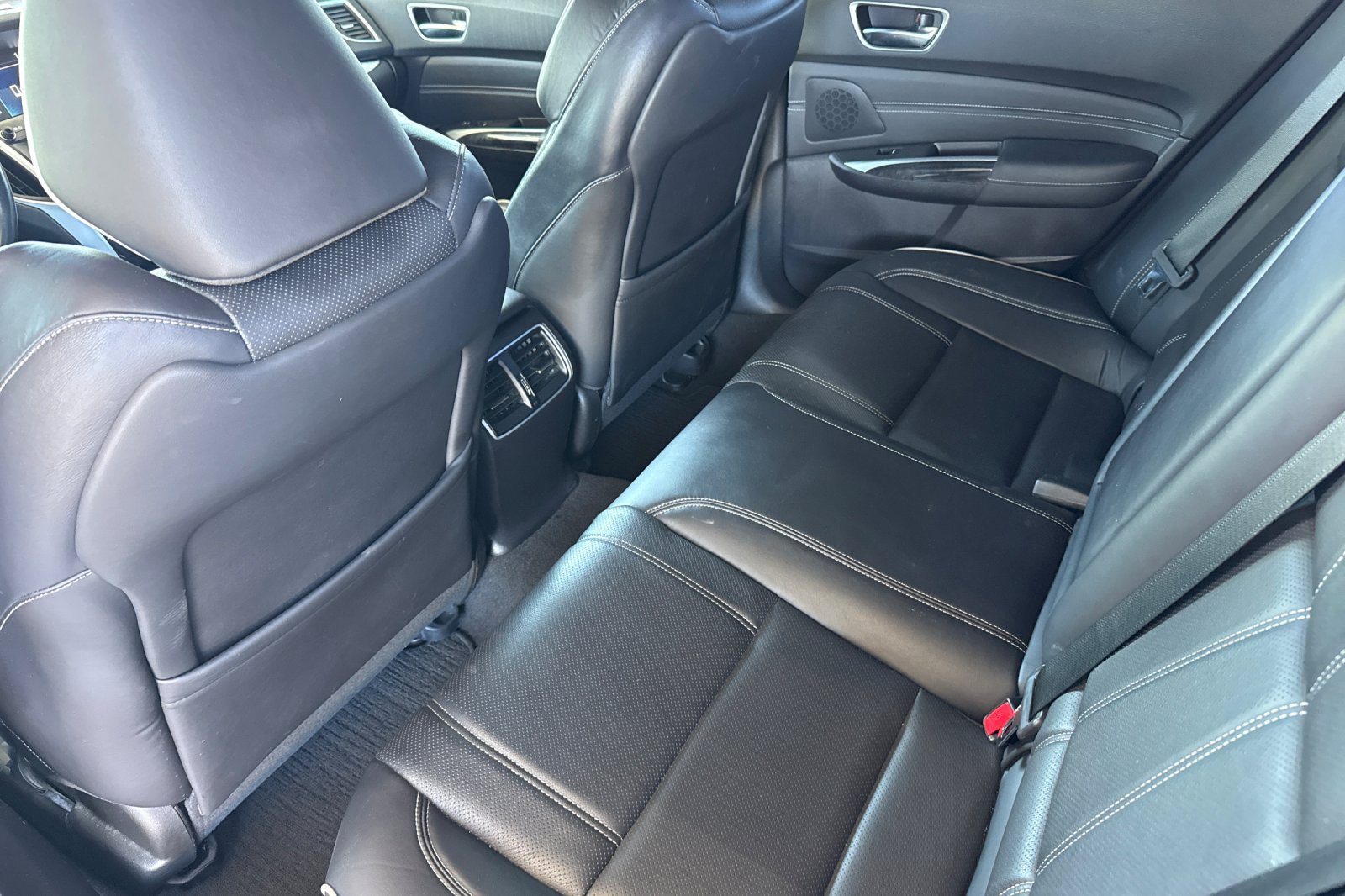 Used 2020 Acura TLX w/ Technology Package AWD/4WD image 6