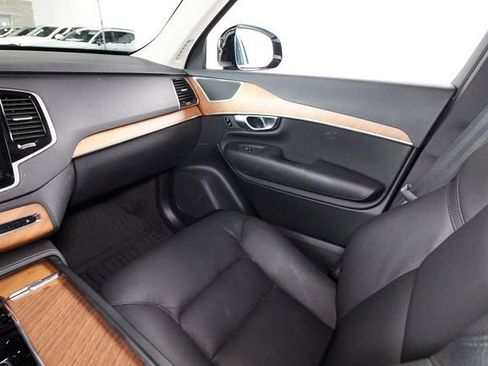 Certified 2023 Volvo XC90 T8 Plus w/ Protection Package Premier AWD/4WD image 8