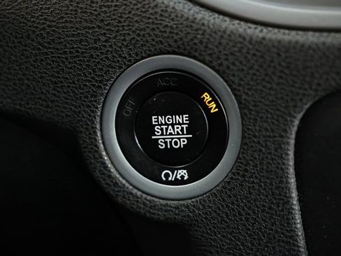 Used 2023 Dodge Charger SXT image 33