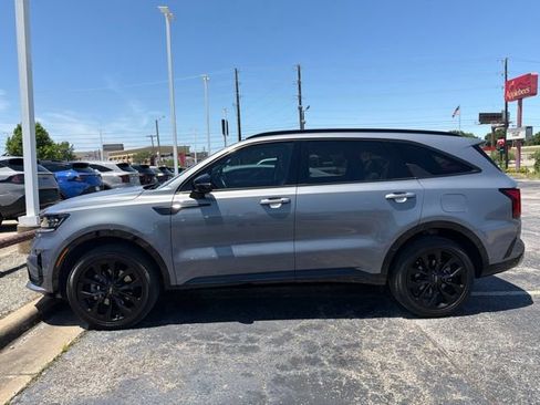 Used 2023 Kia Sorento SX AWD/4WD image 2