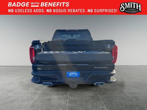 Used 2025 GMC Sierra 1500 Denali w/ Technology Package AWD/4WD image 8