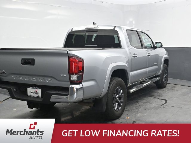 Used 2022 Toyota Tacoma SR5 AWD/4WD image 7