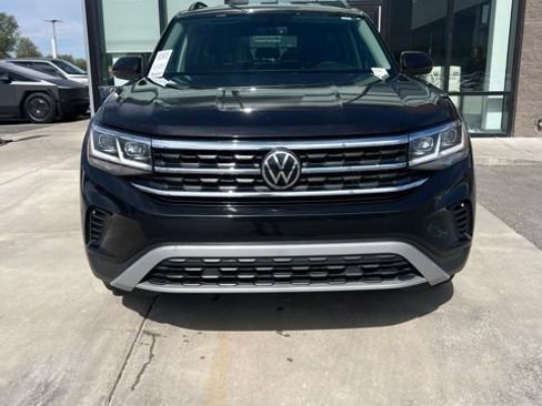 Used 2022 Volkswagen Atlas SE AWD/4WD image 2