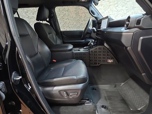 Used 2024 Toyota Land Cruiser image 11