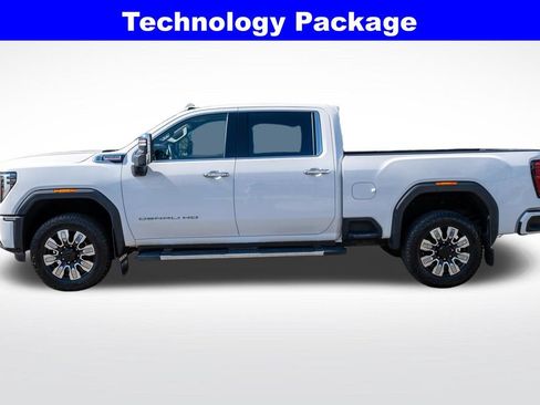 Used 2025 GMC Sierra 3500 Denali w/ Denali Reserve Package AWD/4WD image 5