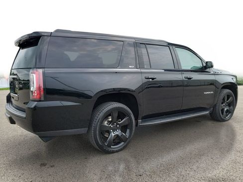Used 2019 GMC Yukon XL SLT w/ Graphite Performance Edition AWD/4WD image 4