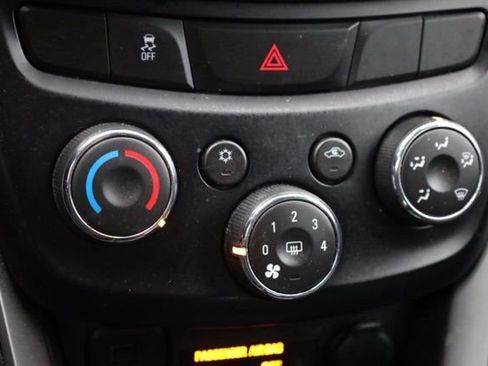 Certified 2020 Chevrolet Trax LS w/ Tint and Cruise Package image 28