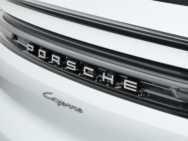 Used 2026 Porsche Cayenne Coupe AWD/4WD image 31