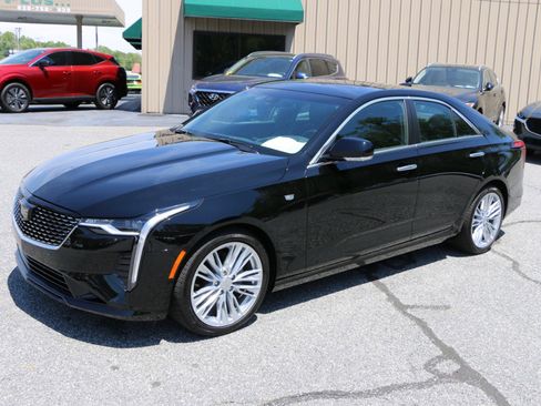 Used 2026 Cadillac CT4 Premium Luxury RWD image 1
