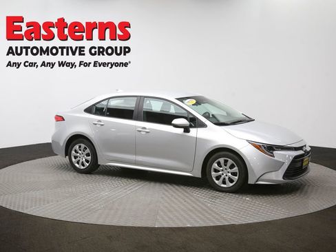 Used 2024 Toyota Corolla LE image 45