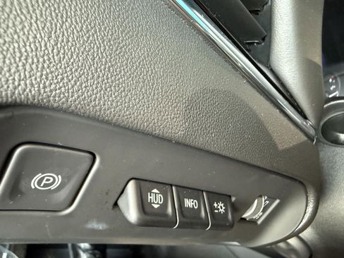 Used 2023 Buick Enclave Avenir w/ Avenir Technology Package image 33