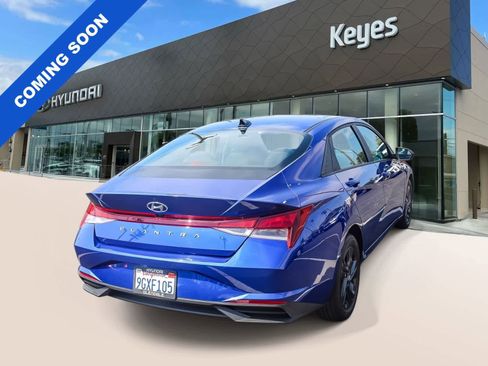 Used 2023 Hyundai Elantra SEL image 4