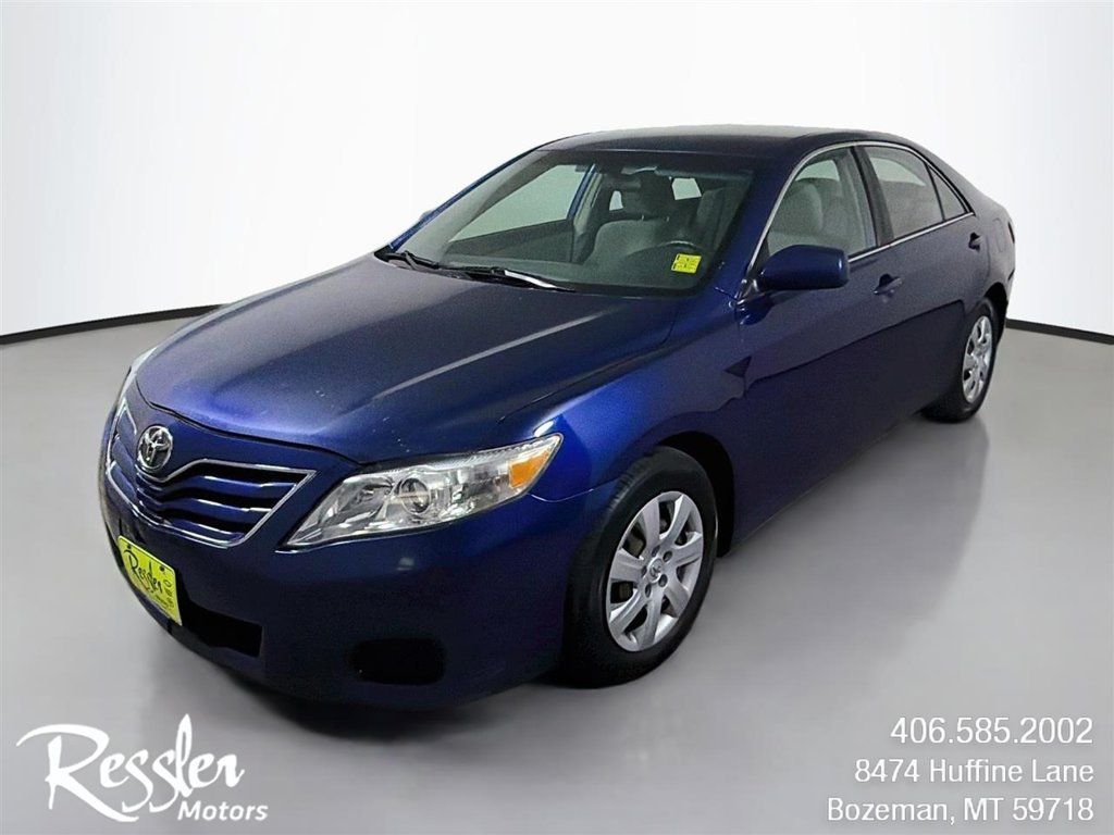 Used 2010 Toyota Camry LE FWD image 1