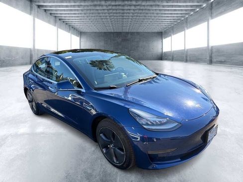Used 2020 Tesla Model 3 Long Range AWD/4WD image 2