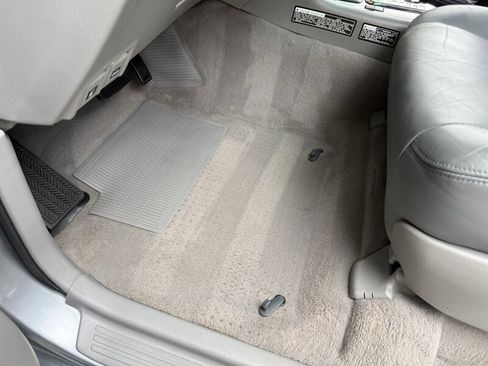 Used 2005 Lexus LX 470 4WD image 58
