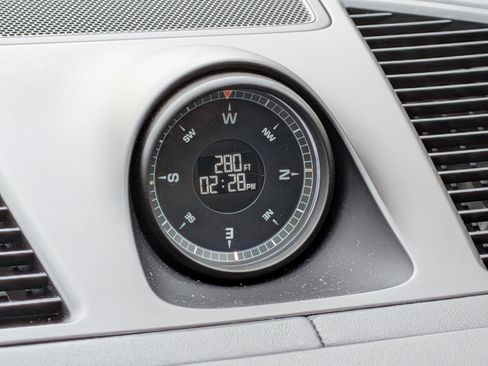 Used 2021 Porsche Cayenne Turbo image 24