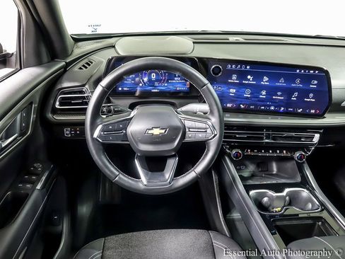 Used 2024 Chevrolet Traverse LT w/ LPO, Floor Liner Package image 13