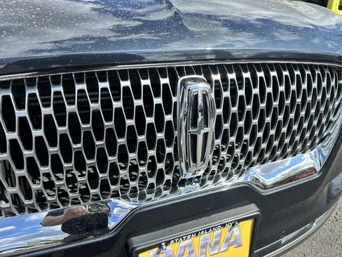 Certified 2024 Lincoln Aviator Reserve w/ Elements Package Plus AWD/4WD image 10