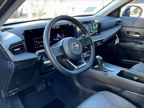 New 2026 Nissan Kicks SV w/ Cold Weather Package image 8