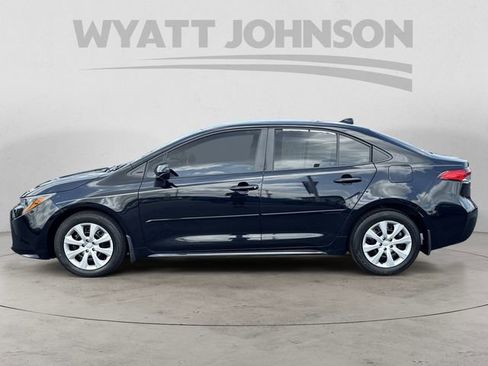 Used 2024 Toyota Corolla LE FWD image 2