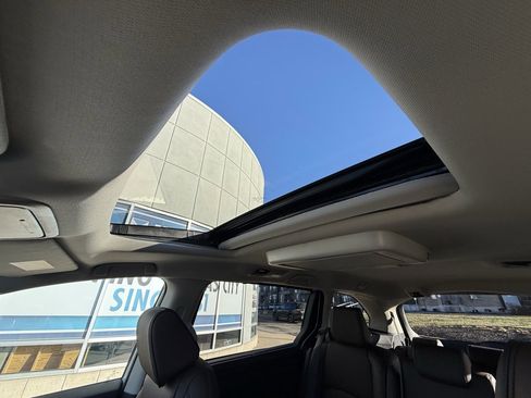 New 2026 Honda Odyssey Touring image 5