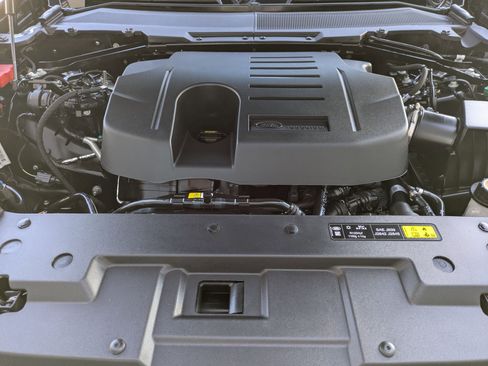 Certified 2025 Land Rover Defender 130 S image 34