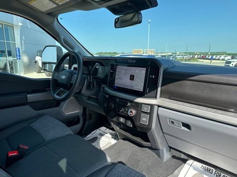 New 2026 Ford F250 XLT w/ XLT Premium Package AWD/4WD image 33
