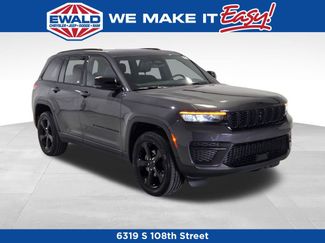 Used 2023 Jeep Grand Cherokee Altitude AWD/4WD video 1