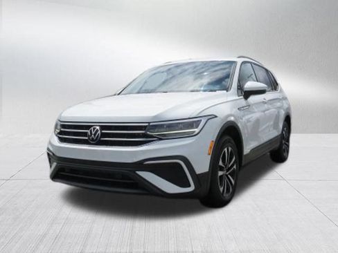 Used 2023 Volkswagen Tiguan S FWD image 7