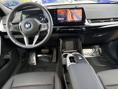 Used 2026 BMW X2 xDrive28i AWD/4WD image 17