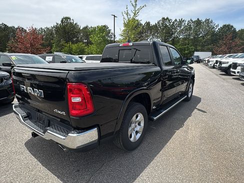 Used 2025 RAM 1500 Big Horn AWD/4WD image 8
